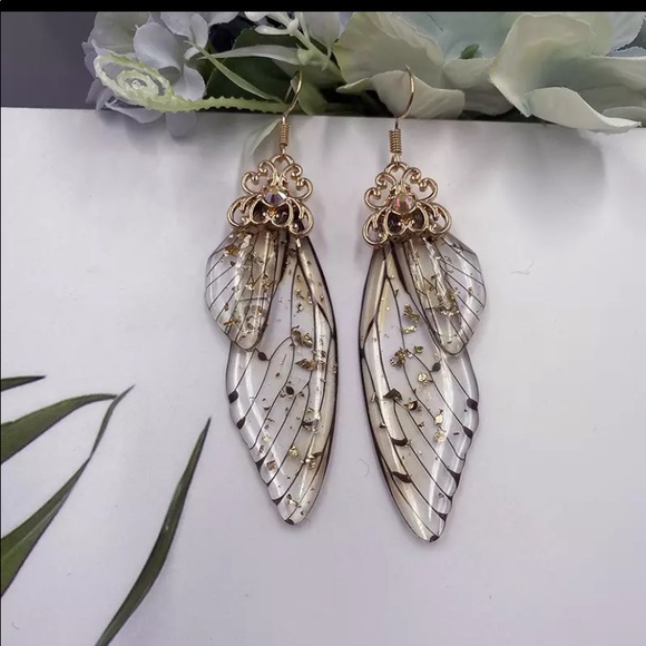 Beautiful Butterfly Wing Earrings - Picture 2 of 5